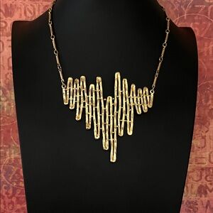 Vintage Celebrity of NY brutalist gold tone statement choker barrel link chain.